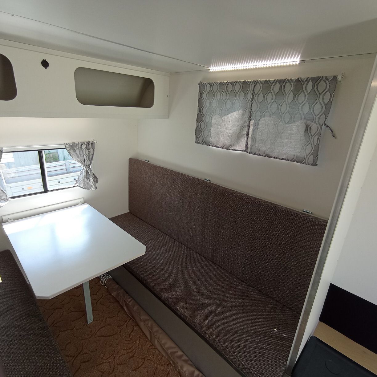 TravelBox_1000008308.jpg